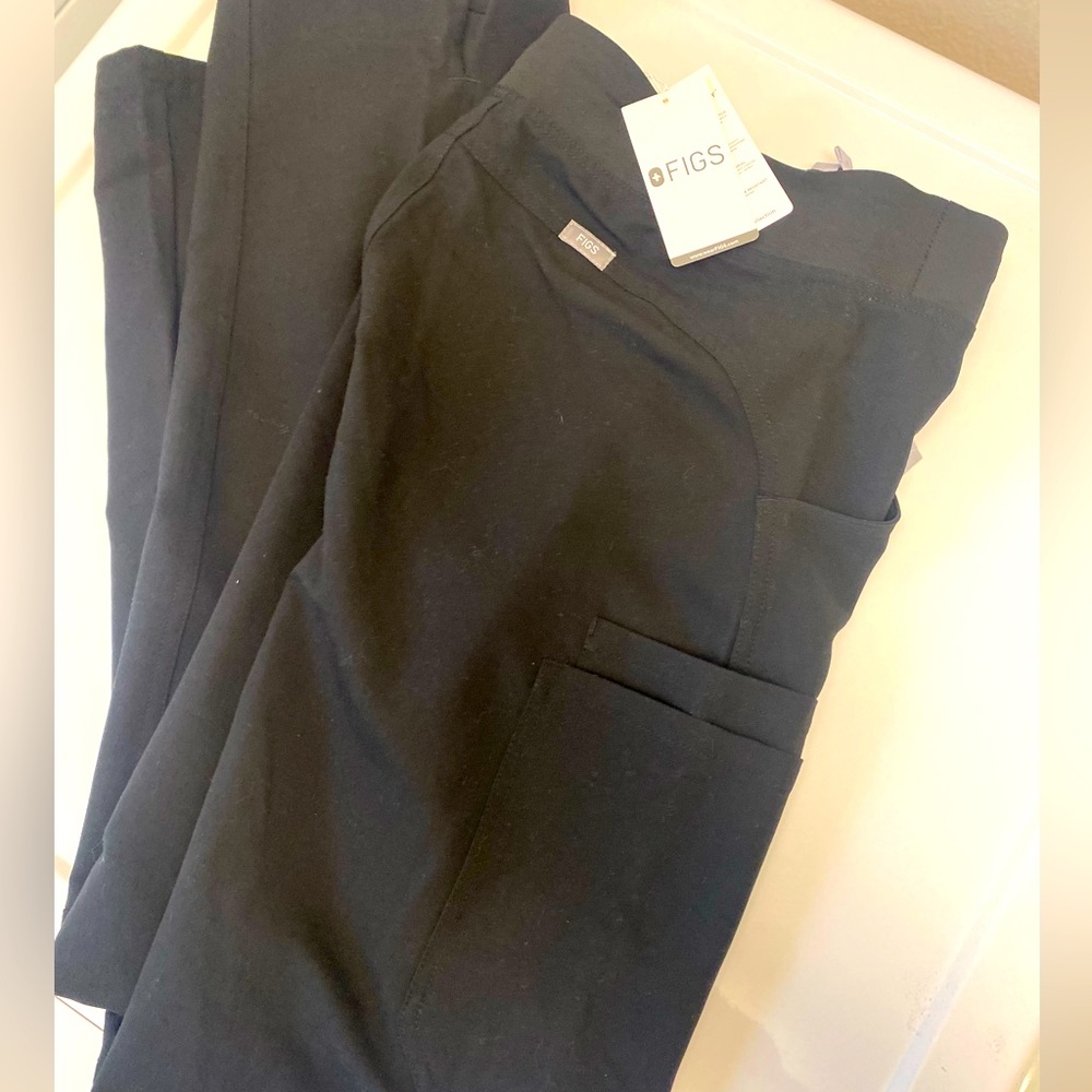 Figs scrubs